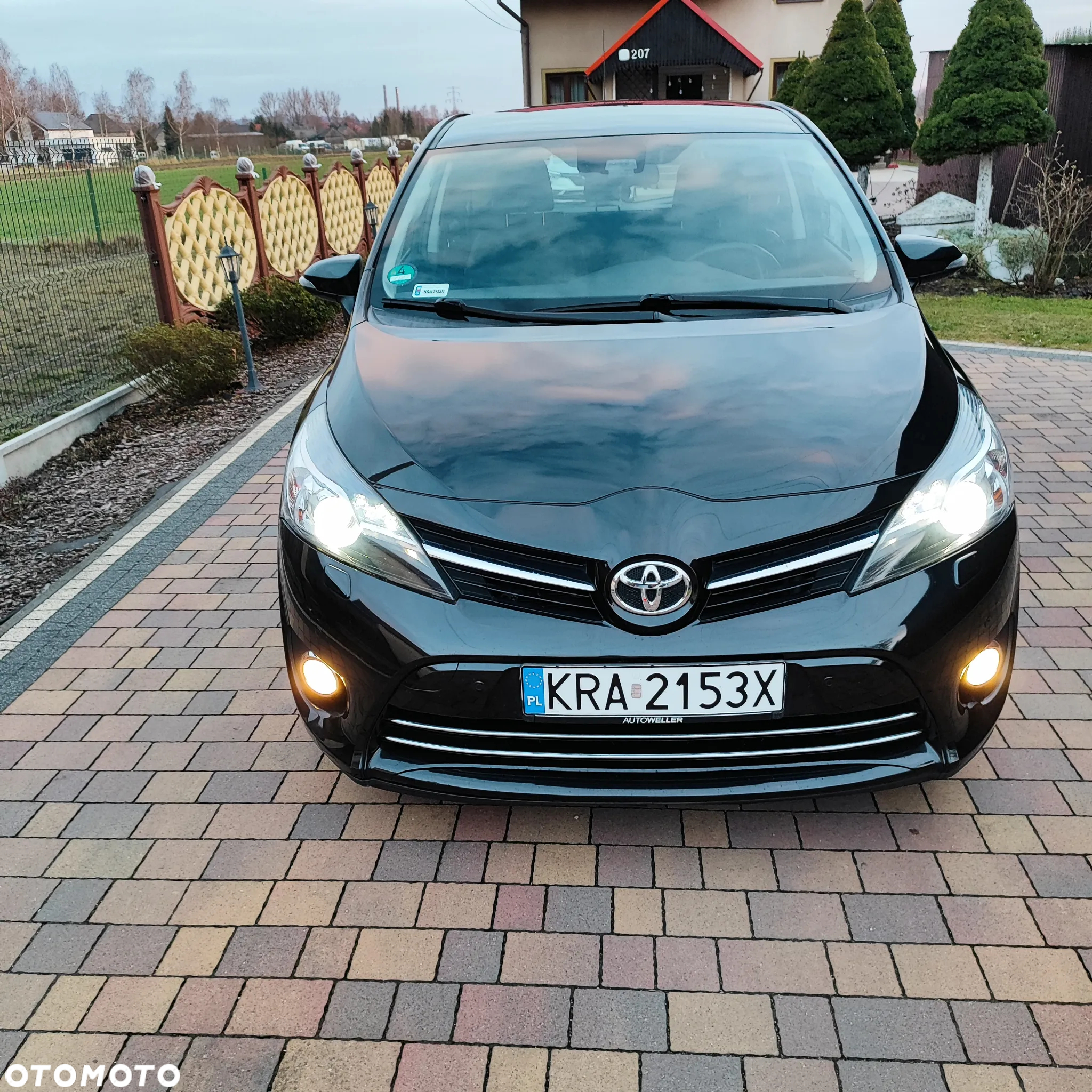 Toyota Verso 1.8 5-Sitzer Executive - 9