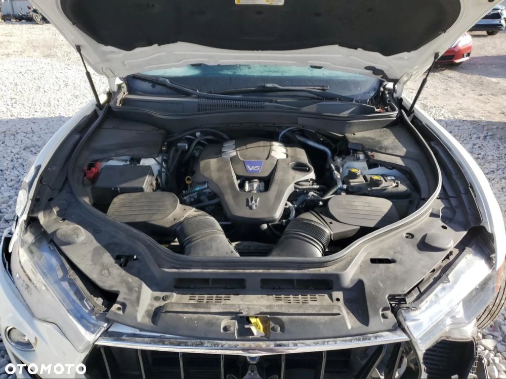 Maserati Levante S Q4 GranSport - 13