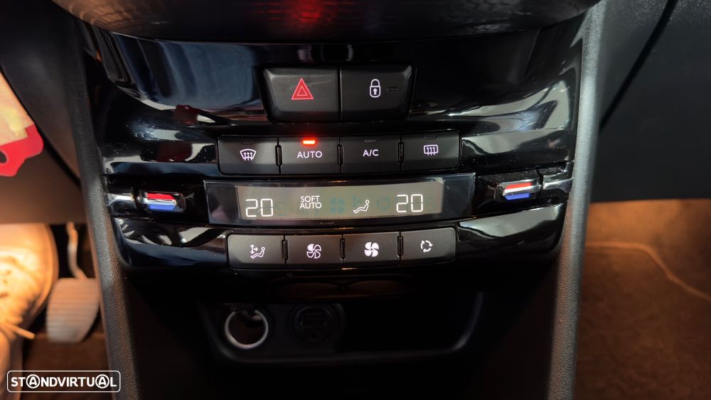 Peugeot 208 PureTech 110 Stop & Start Allure - 27
