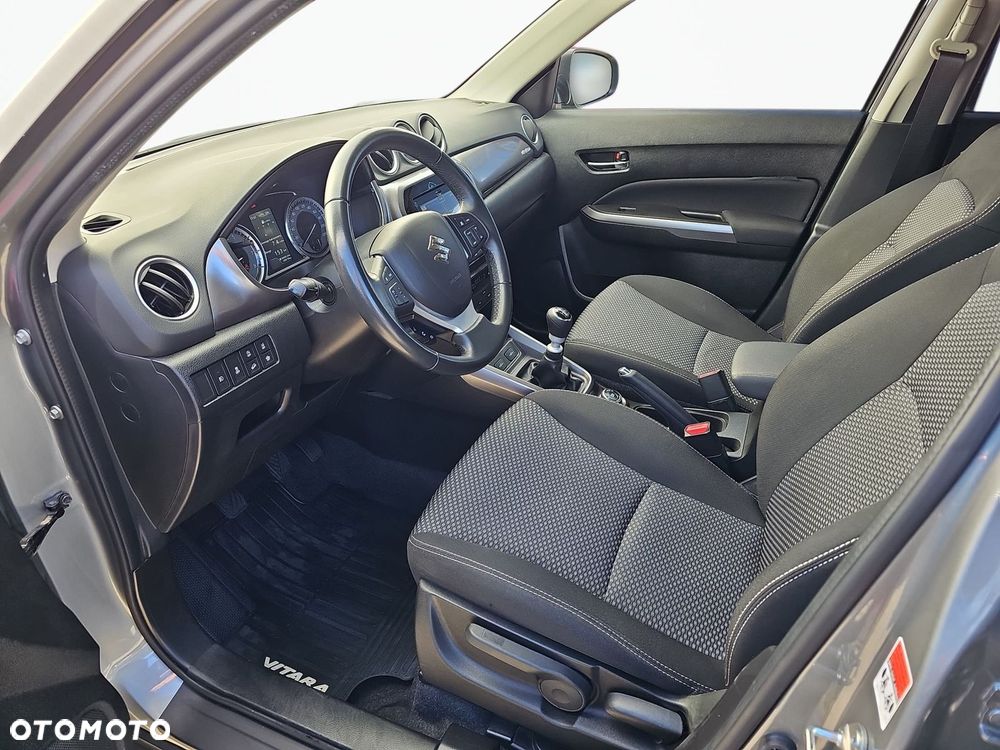 Suzuki Vitara 1.4 Boosterjet SHVS Premium 4WD - 9