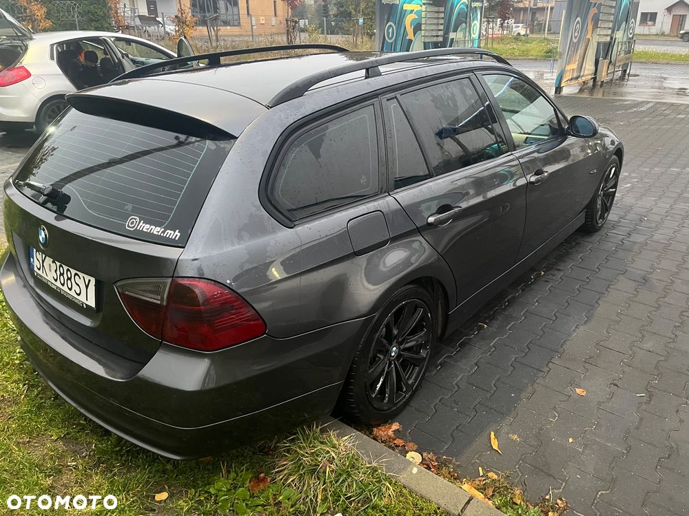 BMW 320I 2007 photo 4