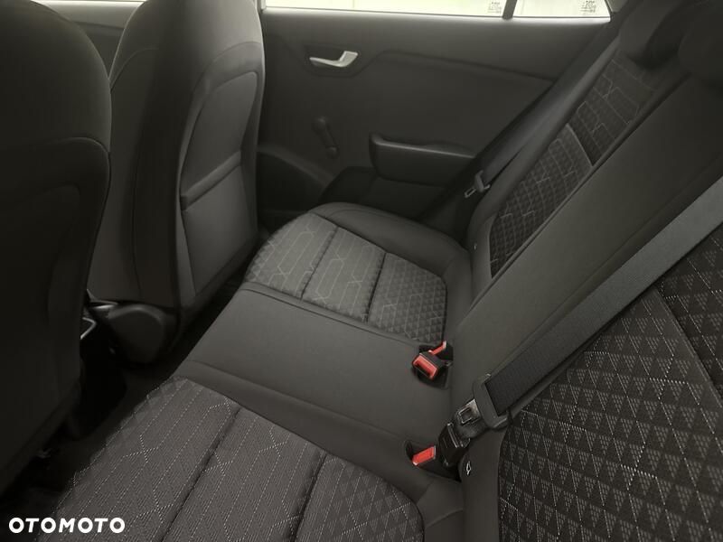 Kia Rio - 19