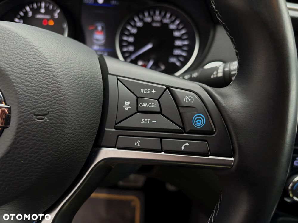 Nissan Qashqai 1.3 DIG-T DCT TEKNA+ - 24