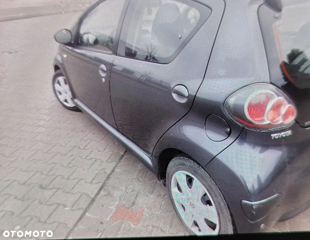 Toyota Aygo - 12