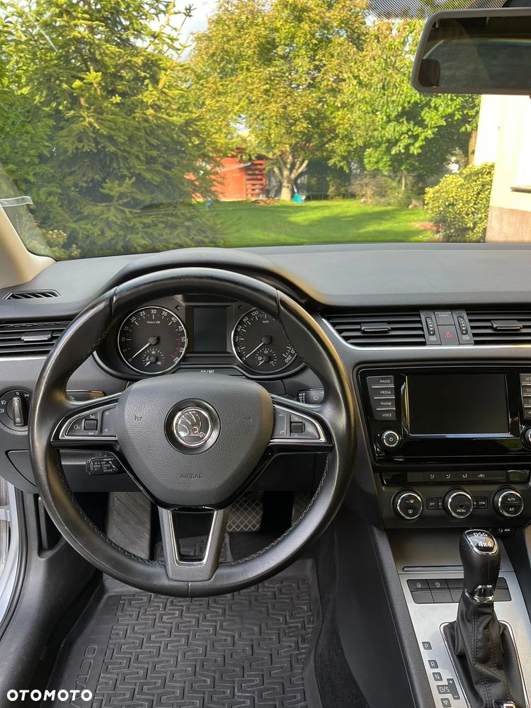 Skoda Octavia 2.0 TDI 4x4 Ambition DSG - 15