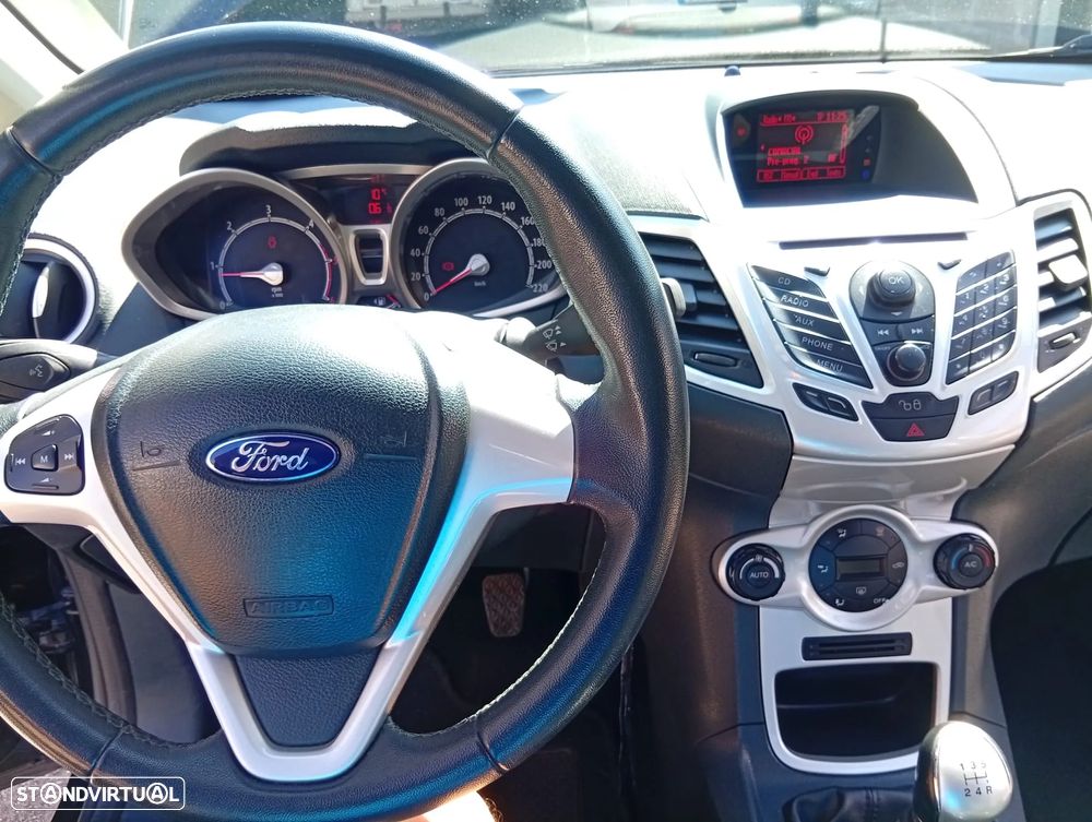Ford Fiesta 1.4 TDCI Titanium - 4