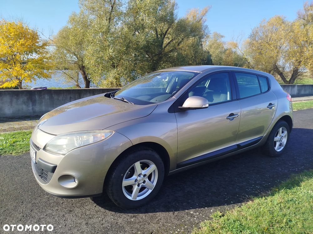 Renault Megane 2012 photo 3