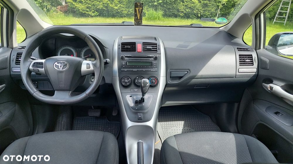 Toyota Auris 1.6 Premium + MM - 5
