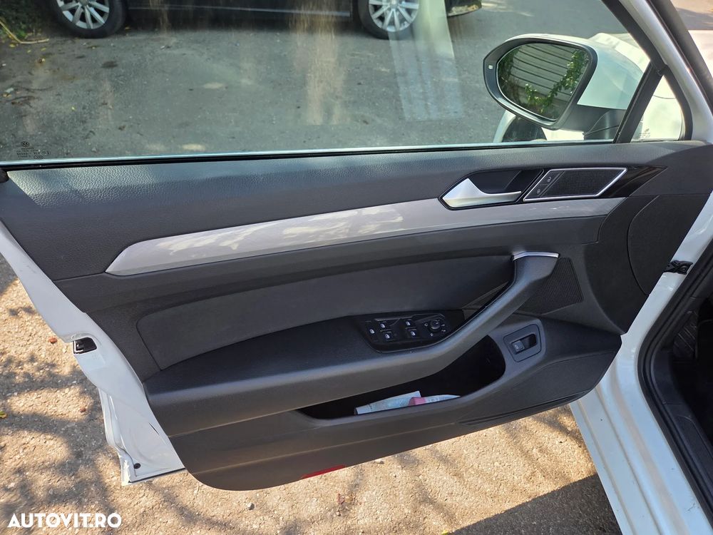 Volkswagen Passat 2.0 TDI SCR DSG Elegance - 7