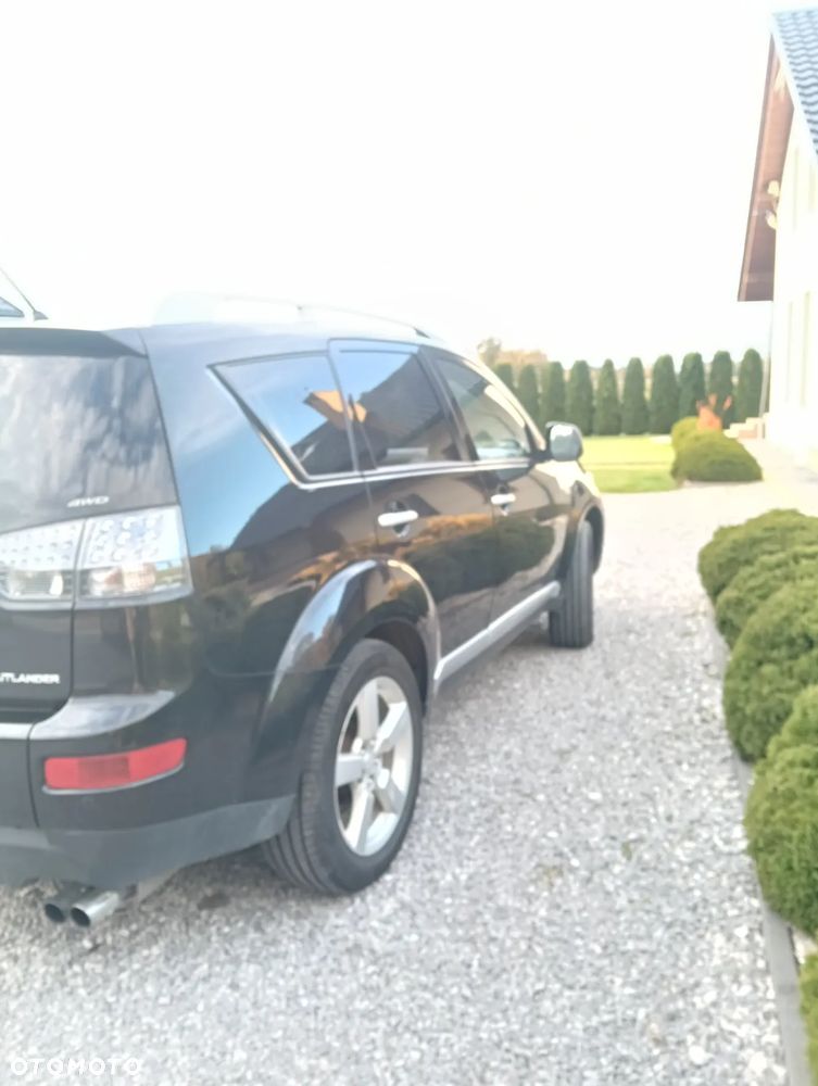 Mitsubishi Outlander 2.0 DID Instyle - 10