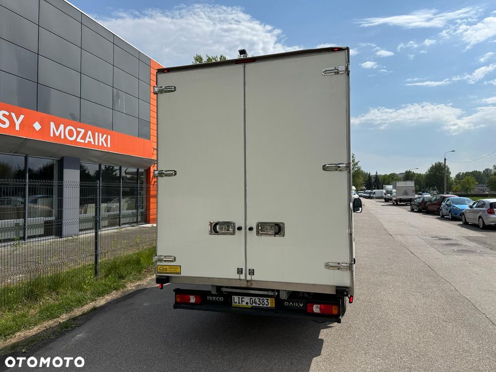 Iveco Daily 50C18, 3.0 180KM, Wysoki kontener, DMC 3,5t, Niski przebieg - 7
