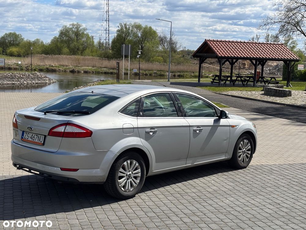 Ford Mondeo 2.3 Titanium - 8