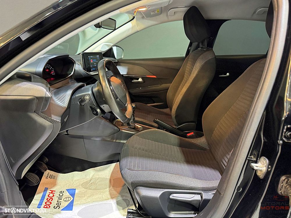 Peugeot 208 1.2 PureTech SE Style - 14