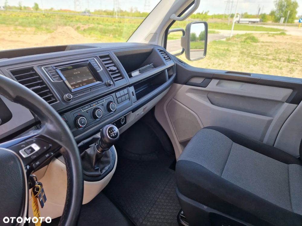 Volkswagen Transporter - 17