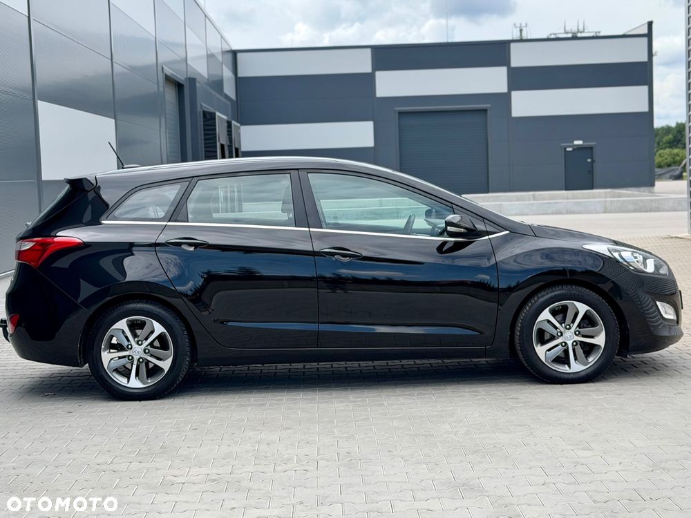 Hyundai i30 1.4 Base + EU5 - 6