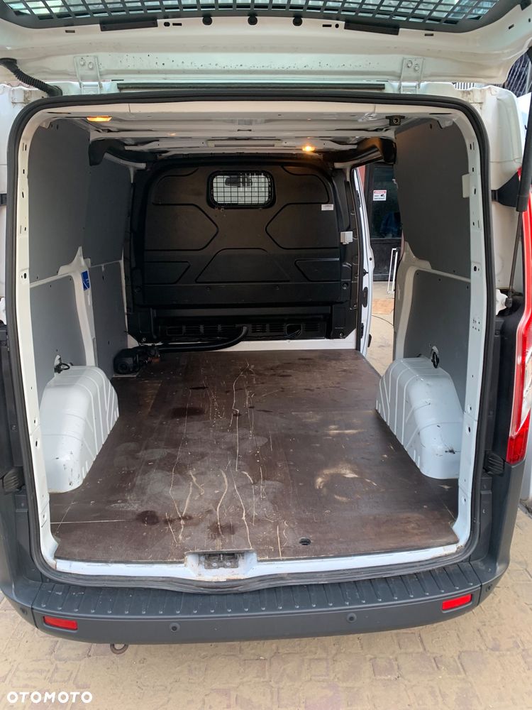 Ford Transit Custom - 16