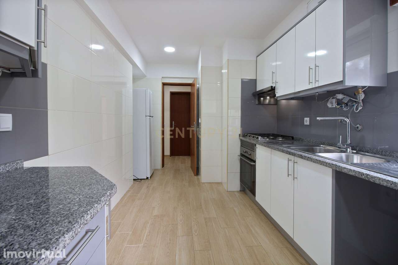 Apartamento T3 | Rio de Mouro | Excelente Oportunidade de Investimento - Grande imagem: 3/18