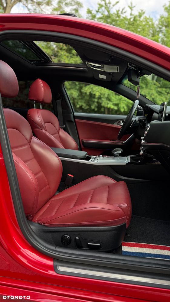 Kia Stinger 2.0 T-GDI GT Line - 11
