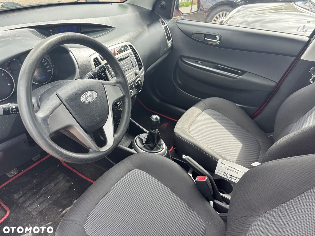 Hyundai i20 1.2 Fifa World Cup Edition - 31