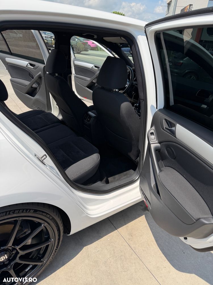 Volkswagen Golf 2.0 TDI Highline 4Motion - 9