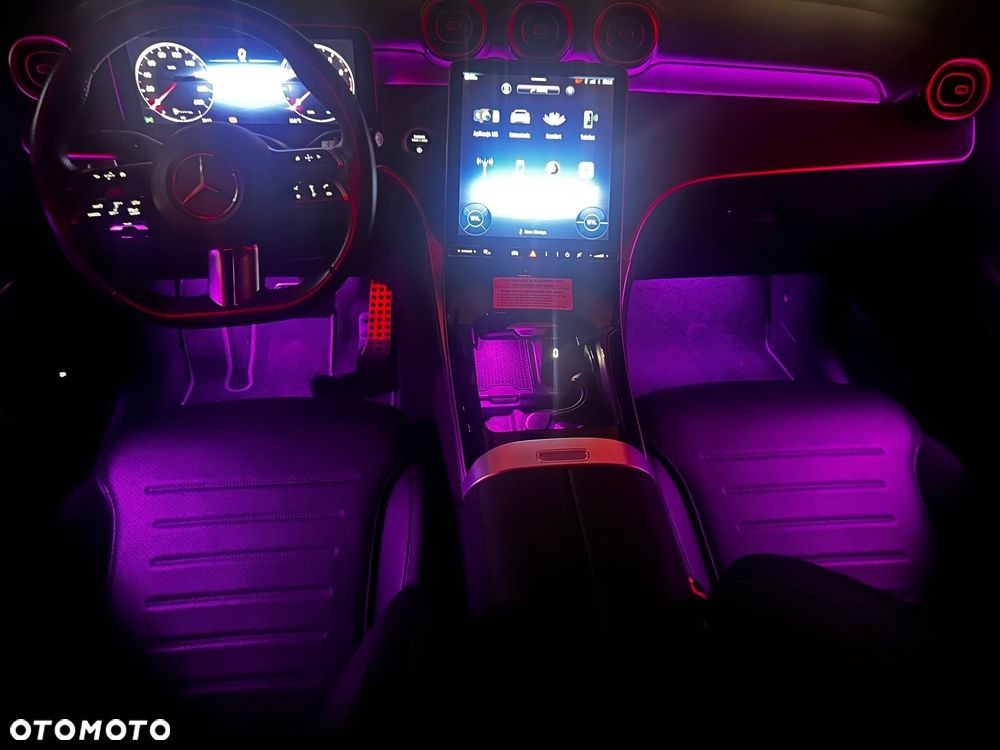 Mercedes-Benz GLC - 26