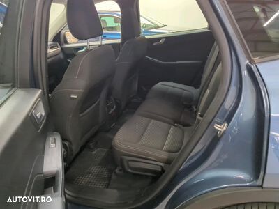 Ford Kuga - 8