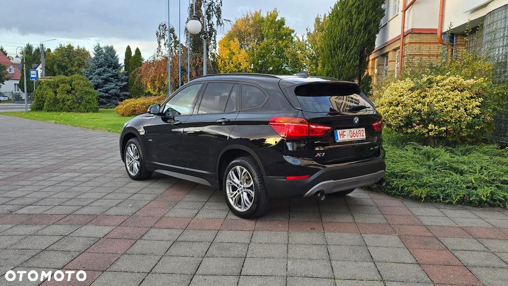 BMW X1 xDrive18d Sport - 37