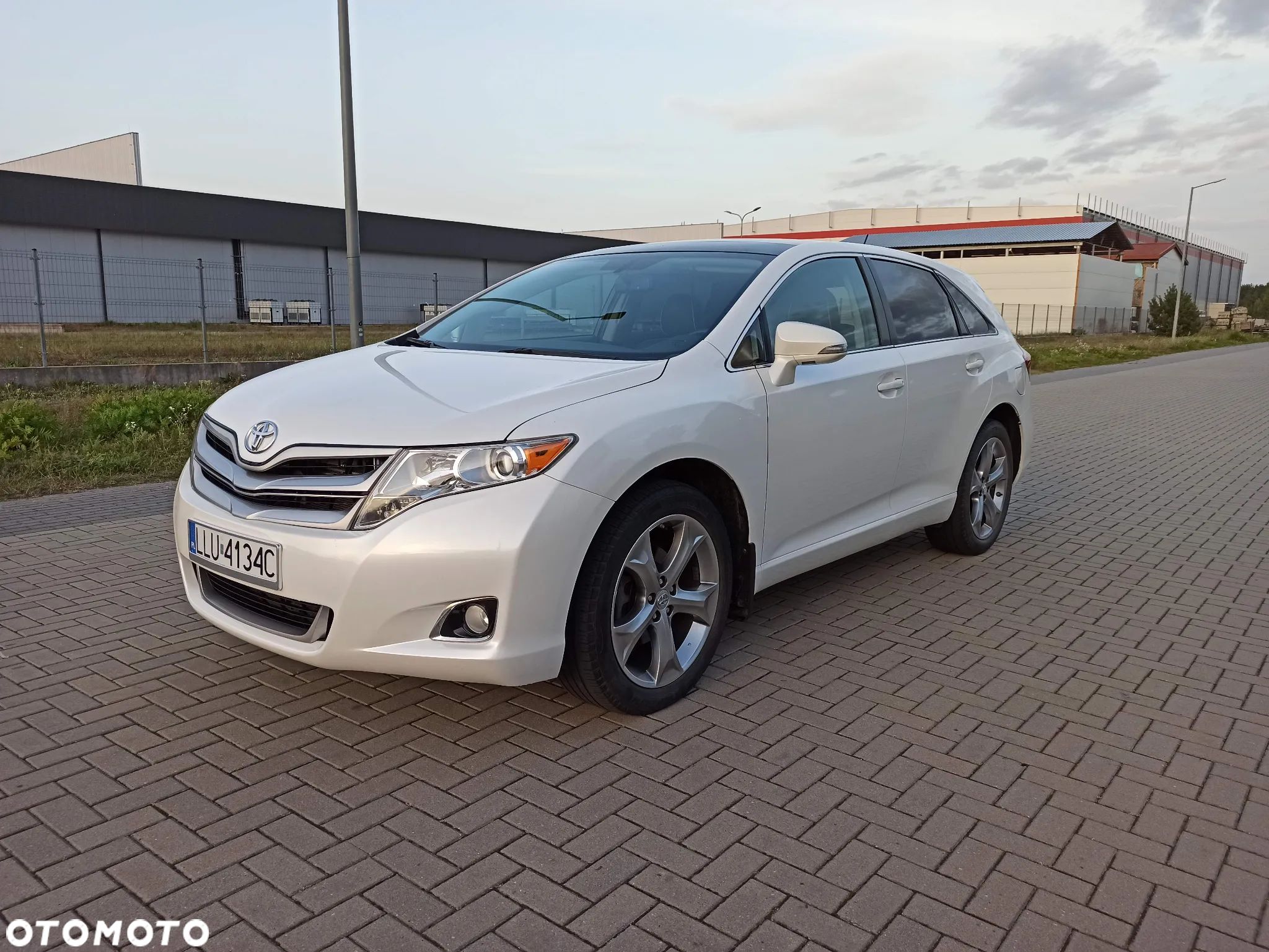 Toyota Venza 3.5 V6 AWD - 1