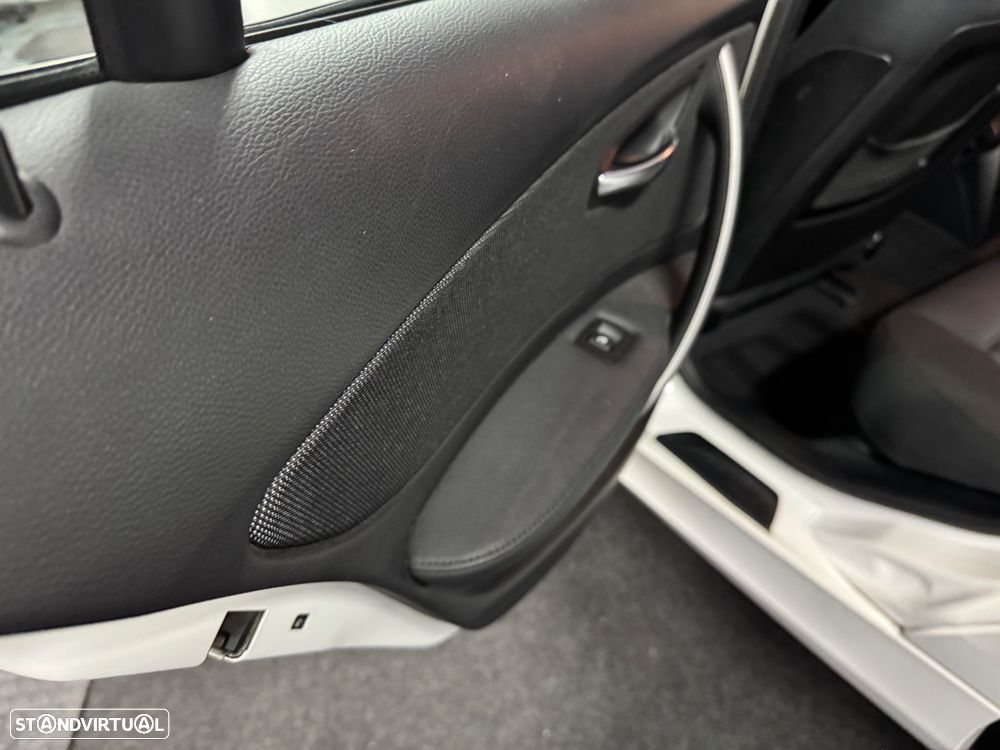 BMW 118 d xDrive Urban Line - 8