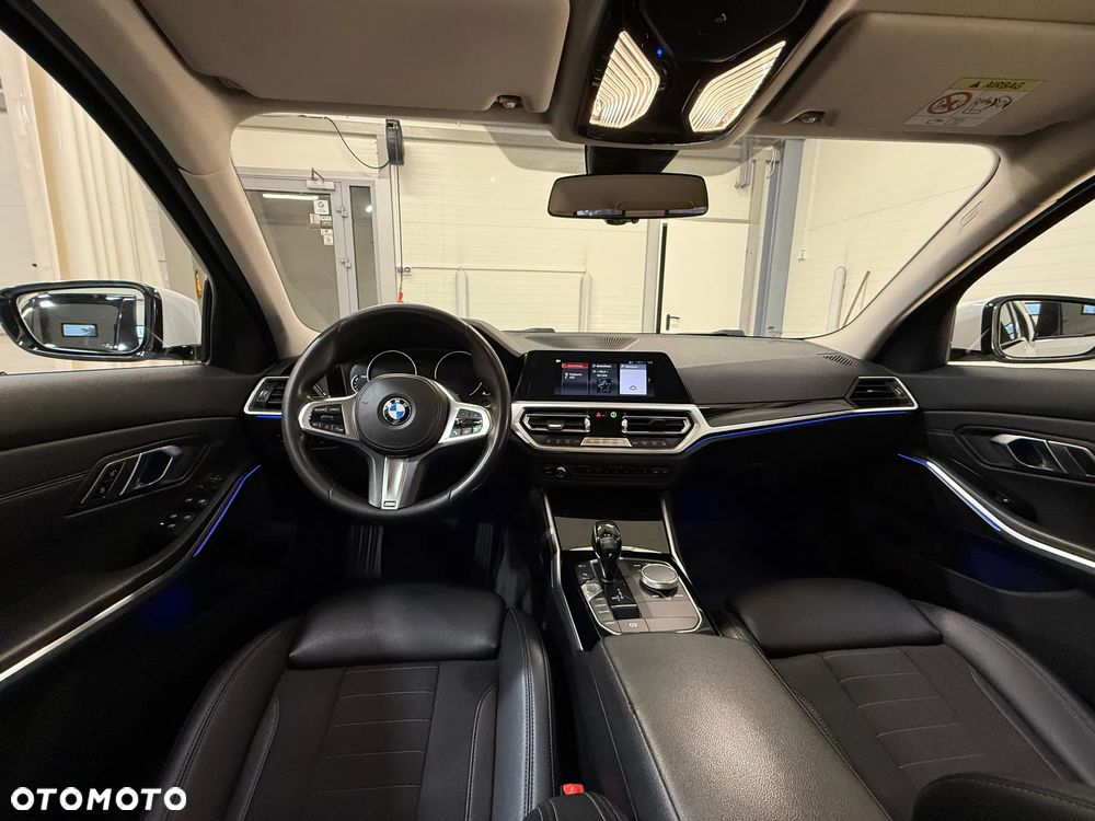 BMW Seria 3 318d Sport Line Shadow - 7