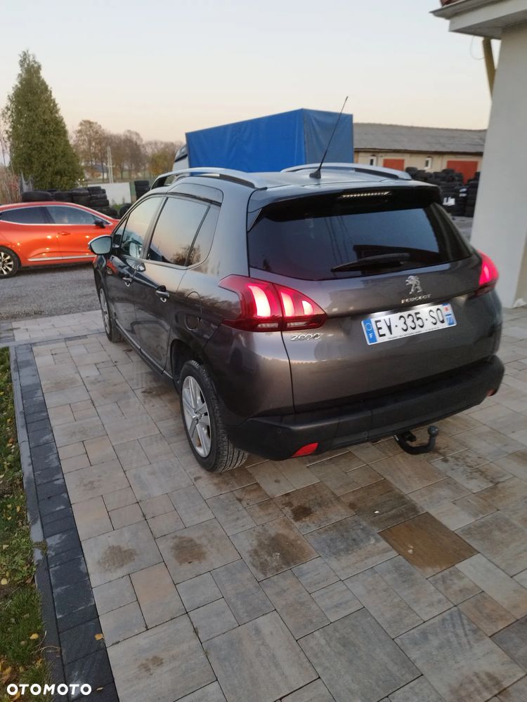 Peugeot 2008 - 5