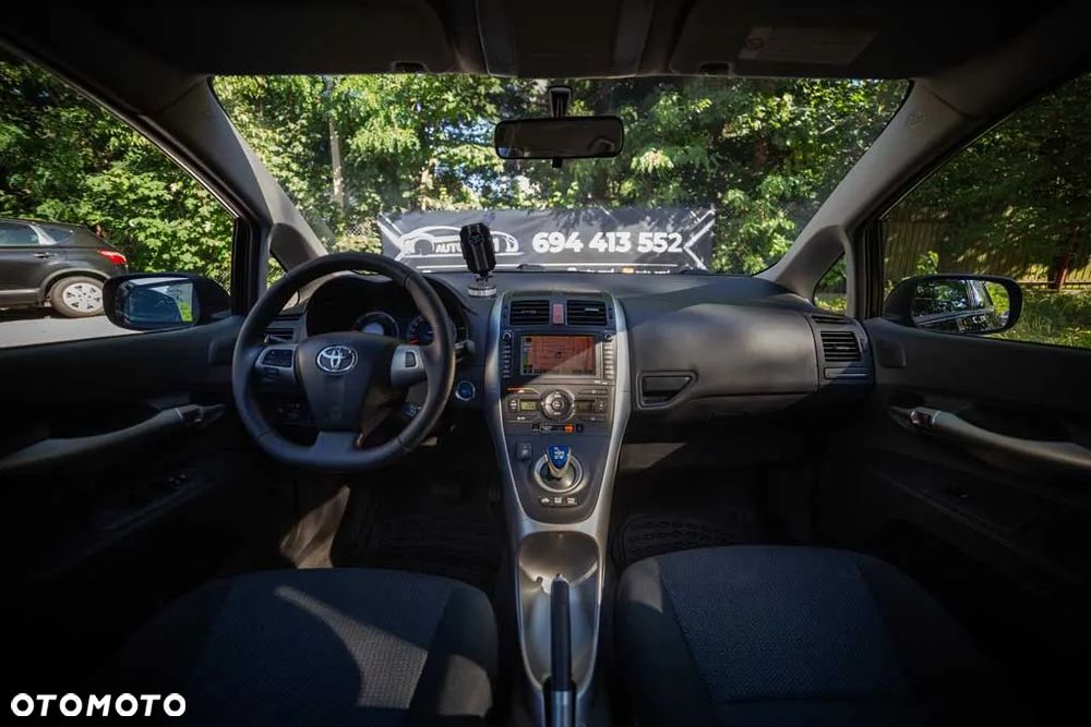 Toyota Auris 1.8 HSD Luna - 11