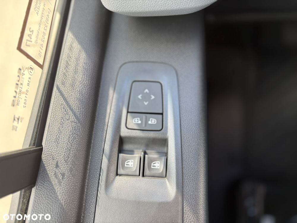 Renault Master Advance Furgon L3H2 2.0dCi 150 KM - 15