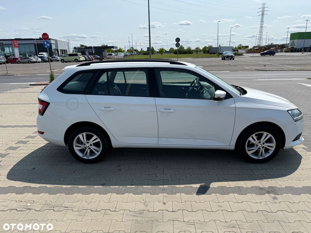 Skoda Fabia - 6