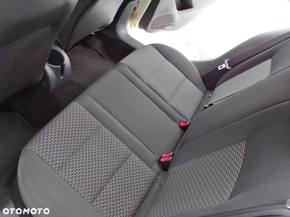 Volkswagen Golf 1.4 Style - 24