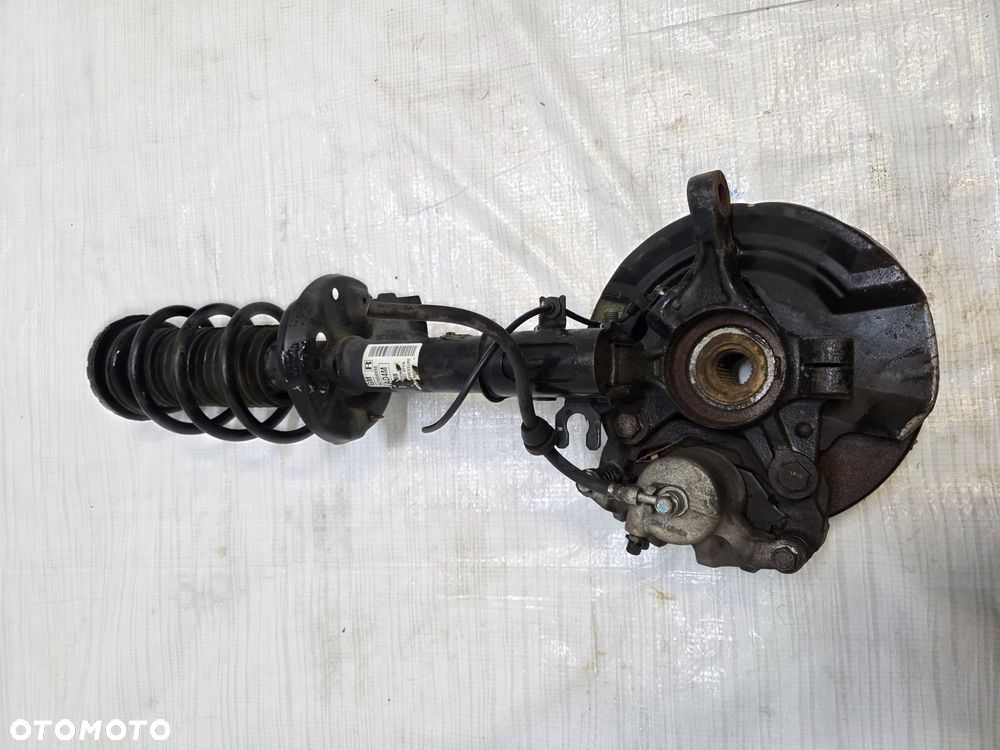 MCPHERSON ZWROTNICA PRAWY PRZÓD OPEL KARL 1.0  42504998 - 7