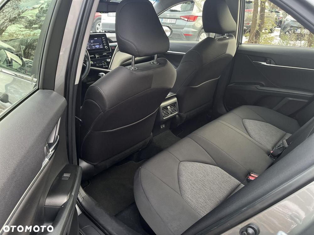 Toyota Camry 2.5 Hybrid Comfort CVT - 19