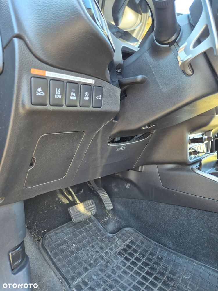 Mitsubishi Outlander 2.0 Intense + 4WD CVT - 29