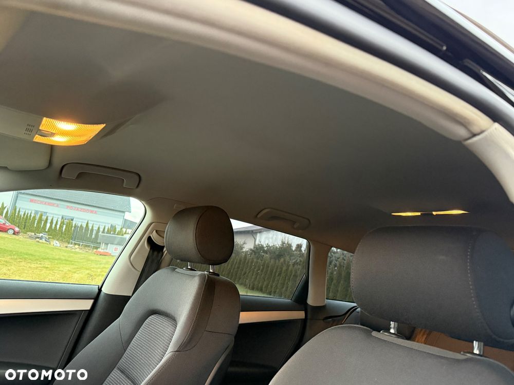 Audi A3 Sportback 1.8 TFSI Ambiente - 27