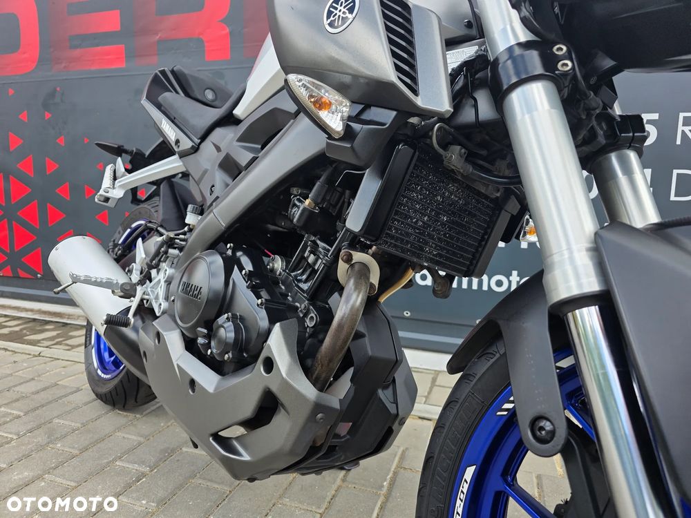 Yamaha MT - 27