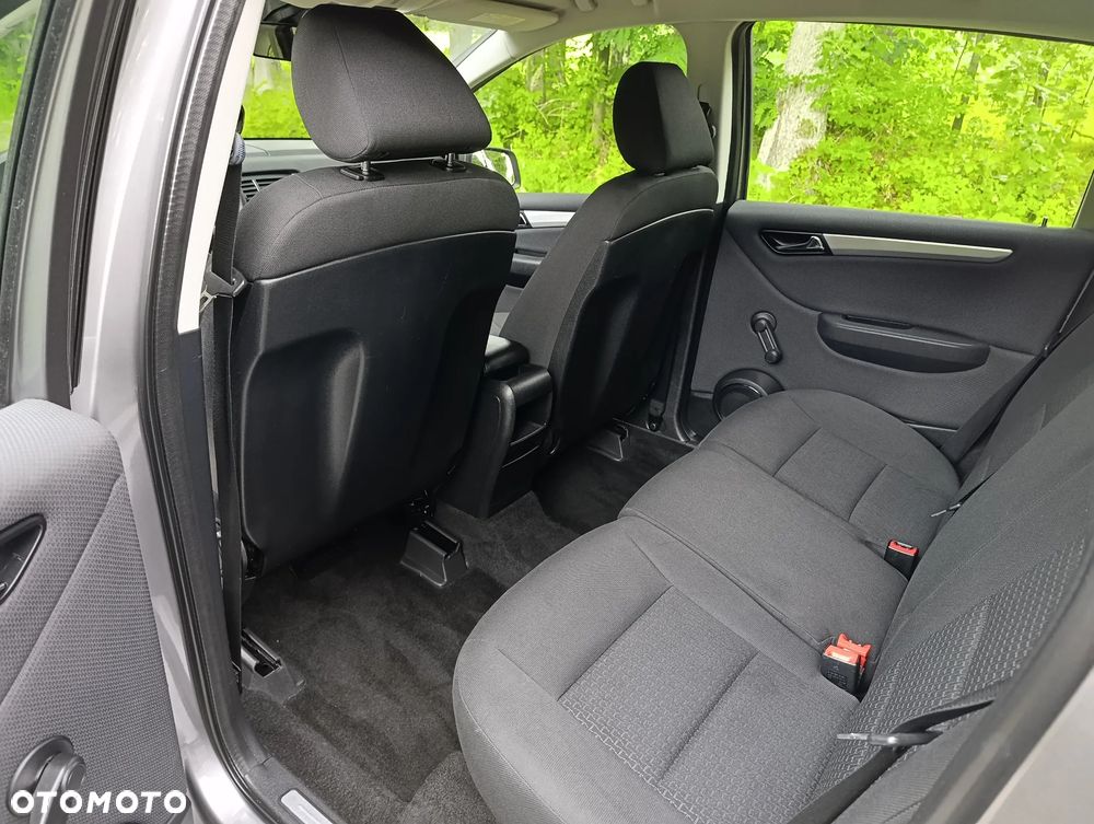 Mercedes-Benz Klasa B 160 BlueEFFICIENCY SPORT EDITION - 12