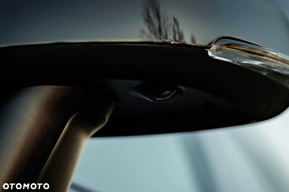 Volvo XC 60 B5 B AWD Plus Black Edition - 10