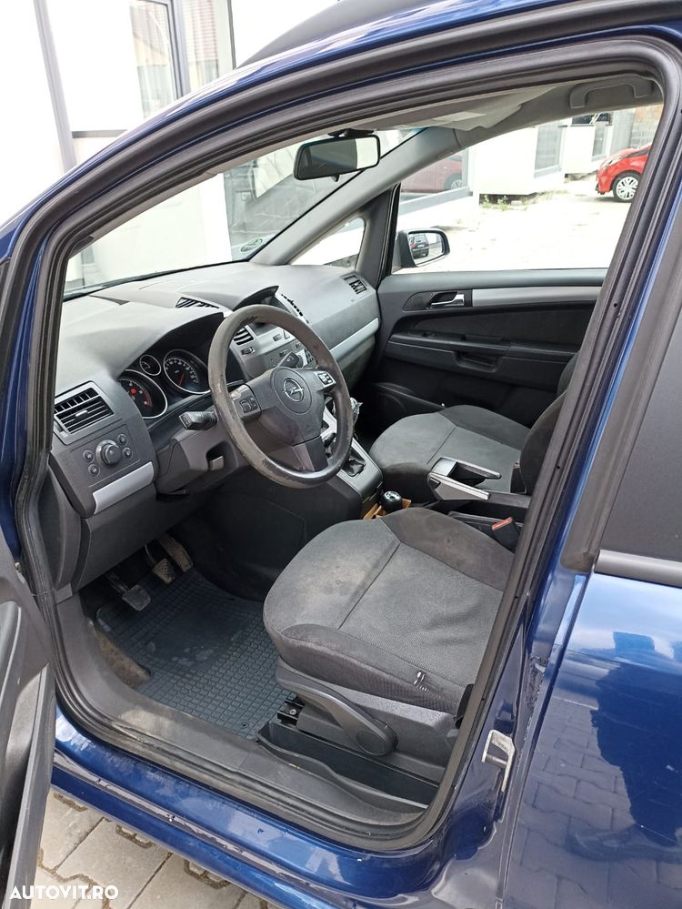 Opel Zafira 1.9 CDTI - 15