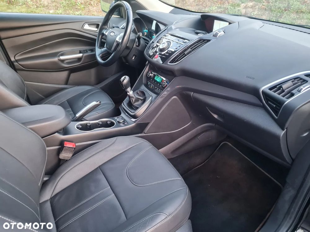 Ford Kuga 2.0 TDCi Titanium - 32