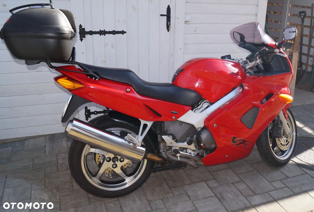 Honda VFR - 2