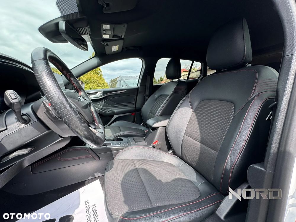 Ford Focus 1.5 EcoBlue Start-Stopp-System ST-LINE - 13