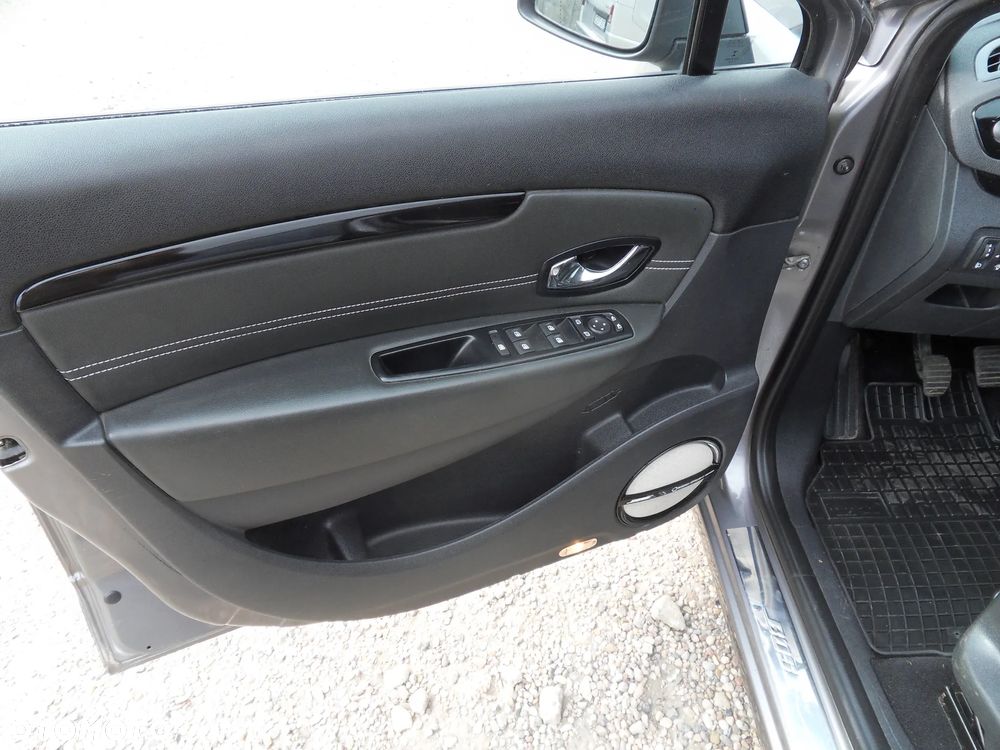 Renault Scenic ENERGY dCi 130 BOSE EDITION - 12