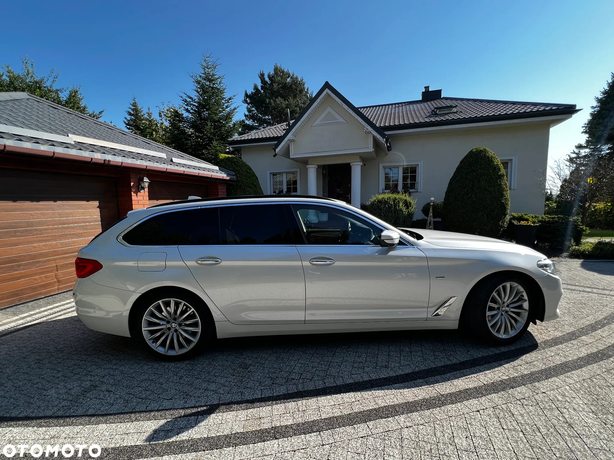 BMW Seria 5 520d Luxury Line - 11