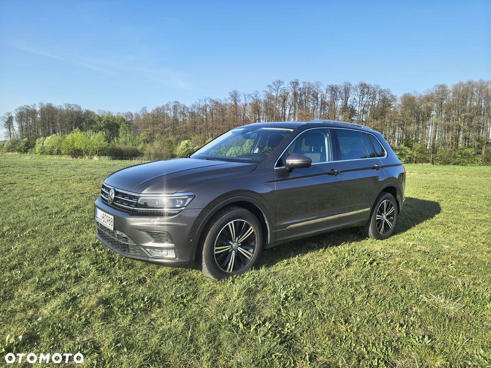 Volkswagen Tiguan - 1