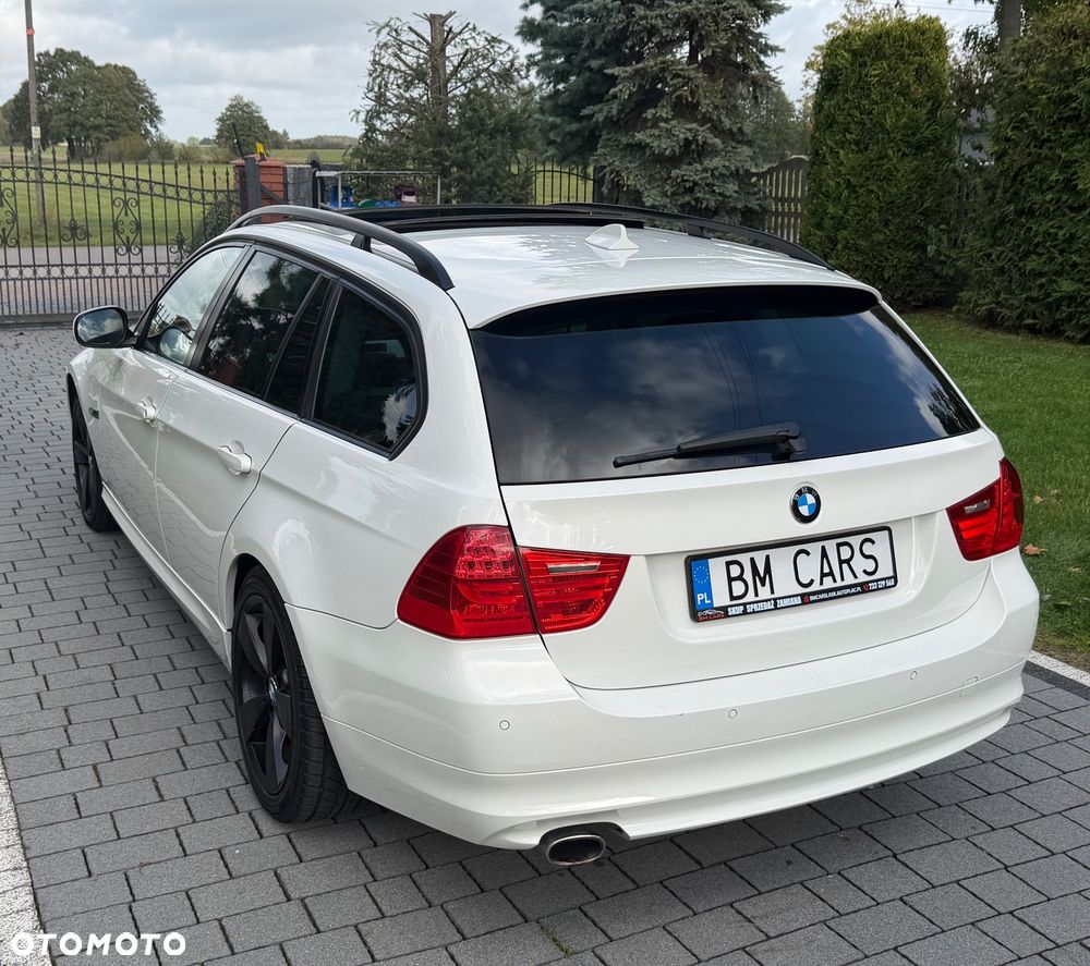 BMW 3 Series 2009 photo 3